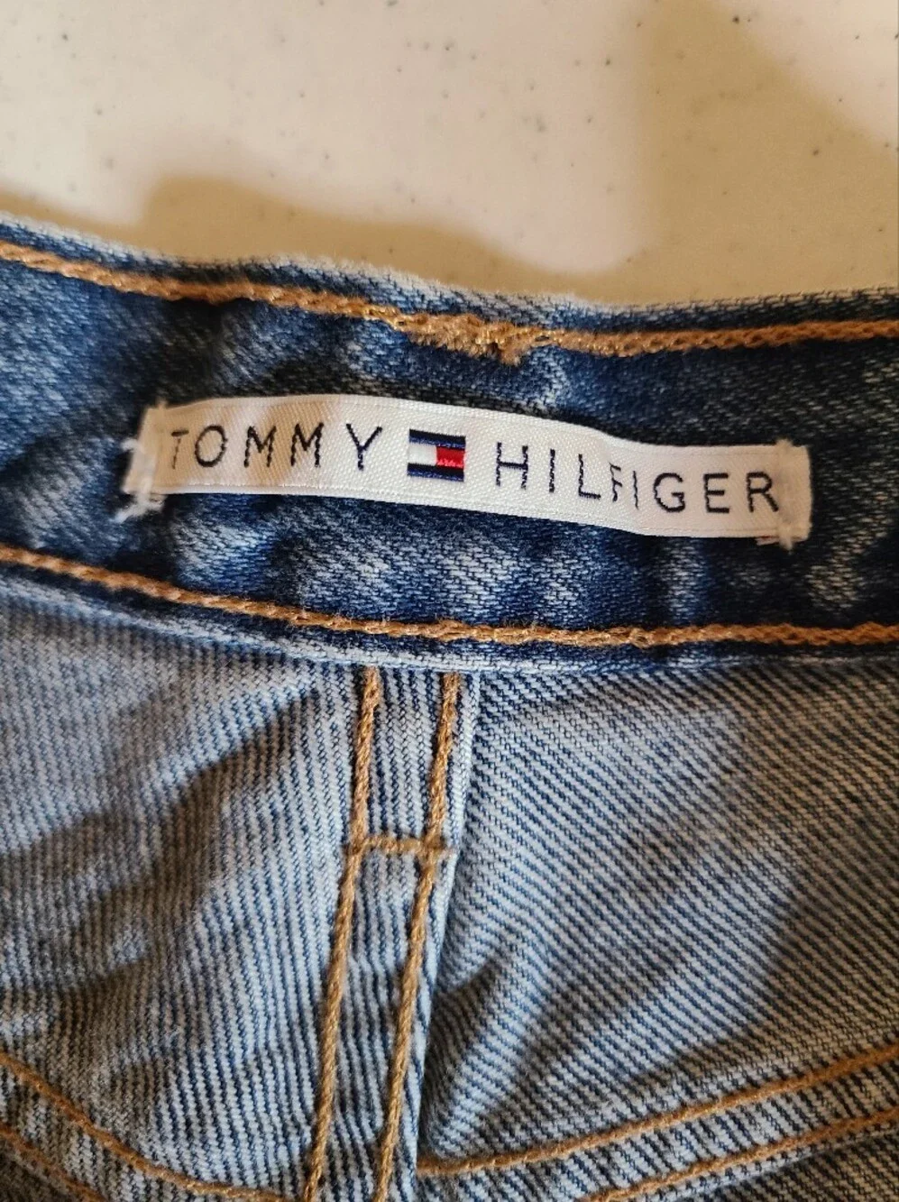 VTG Tommy Hilfiger High Rise Denim Shorts Size 10 100% Cotton Medium Wash